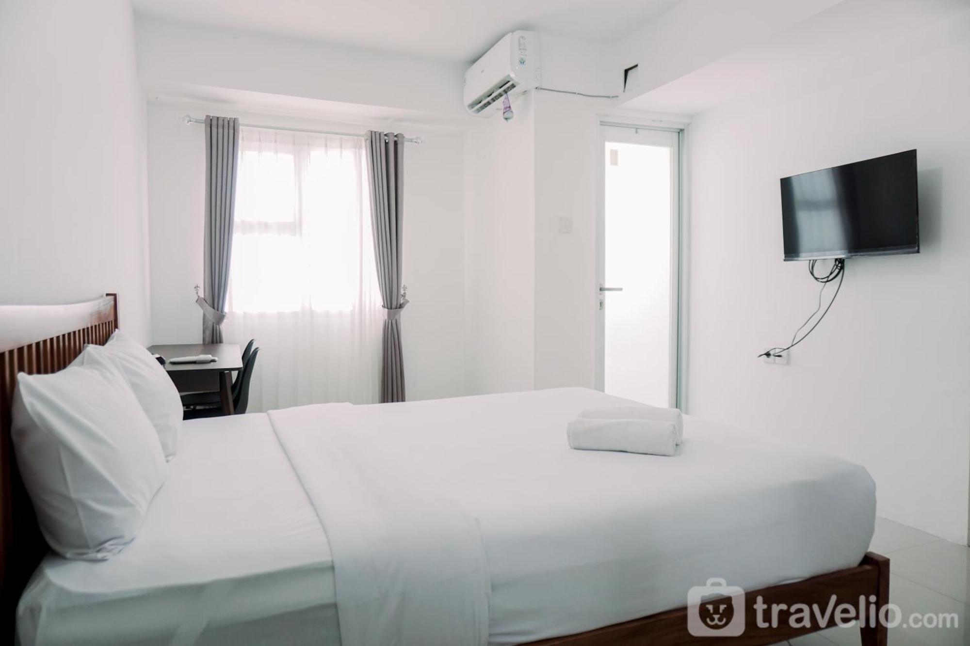 Apartemen Brand New And At Urbantown Serpong By Travelio Tangerang